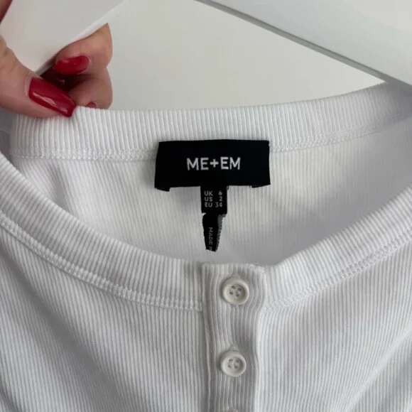 ME + EM | White Button Down Rib Vest/Tank - Picture 3 of 4